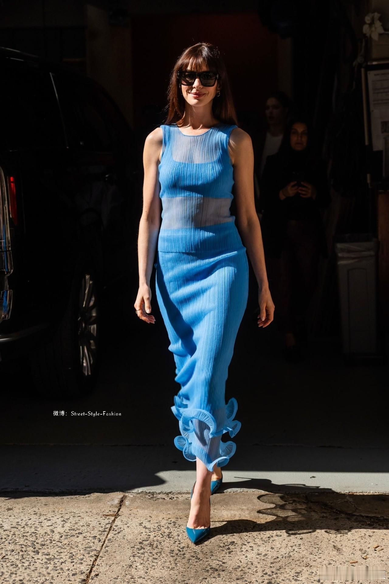 #欧美电影[超话]# 安妮•海瑟薇Anne Hathaway ​​​