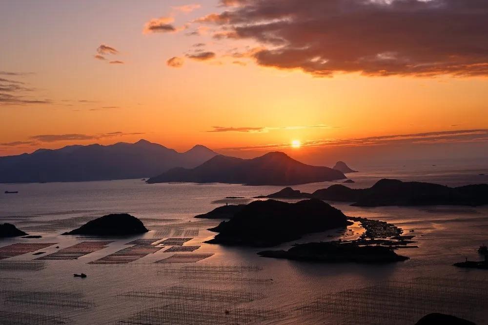 2021-10-24  日出东方，海上喷薄出

旅行