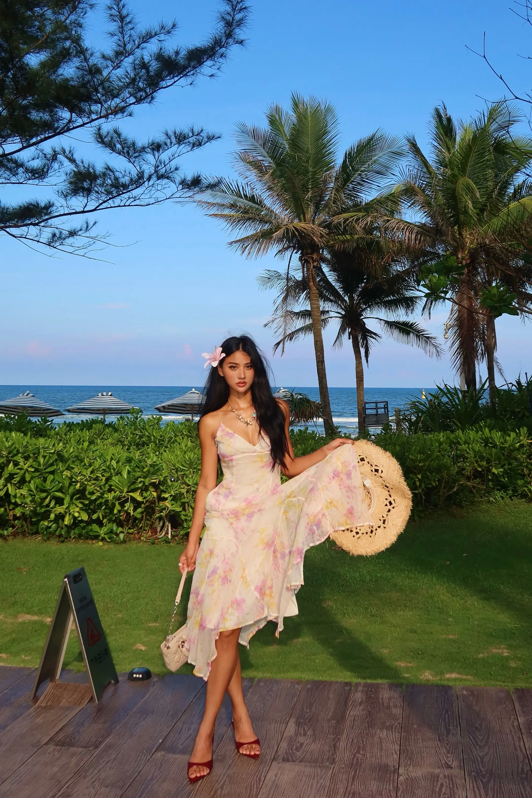 如此迷恋夏天。