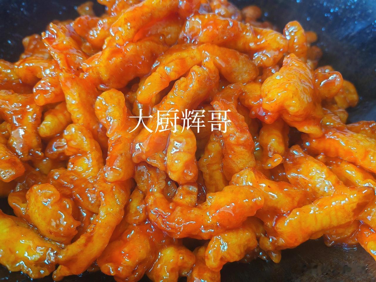 今天解锁糖醋里脊，外酥里嫩，酸甜适口，爱了爱了！经典糖醋里脊