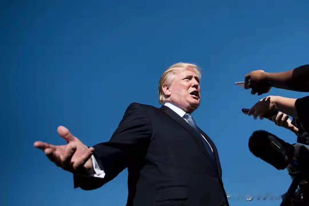 特朗普3月16日称，最近在与一名前总统通话时被赞赏美军对伊朗的打击。至于那名前总