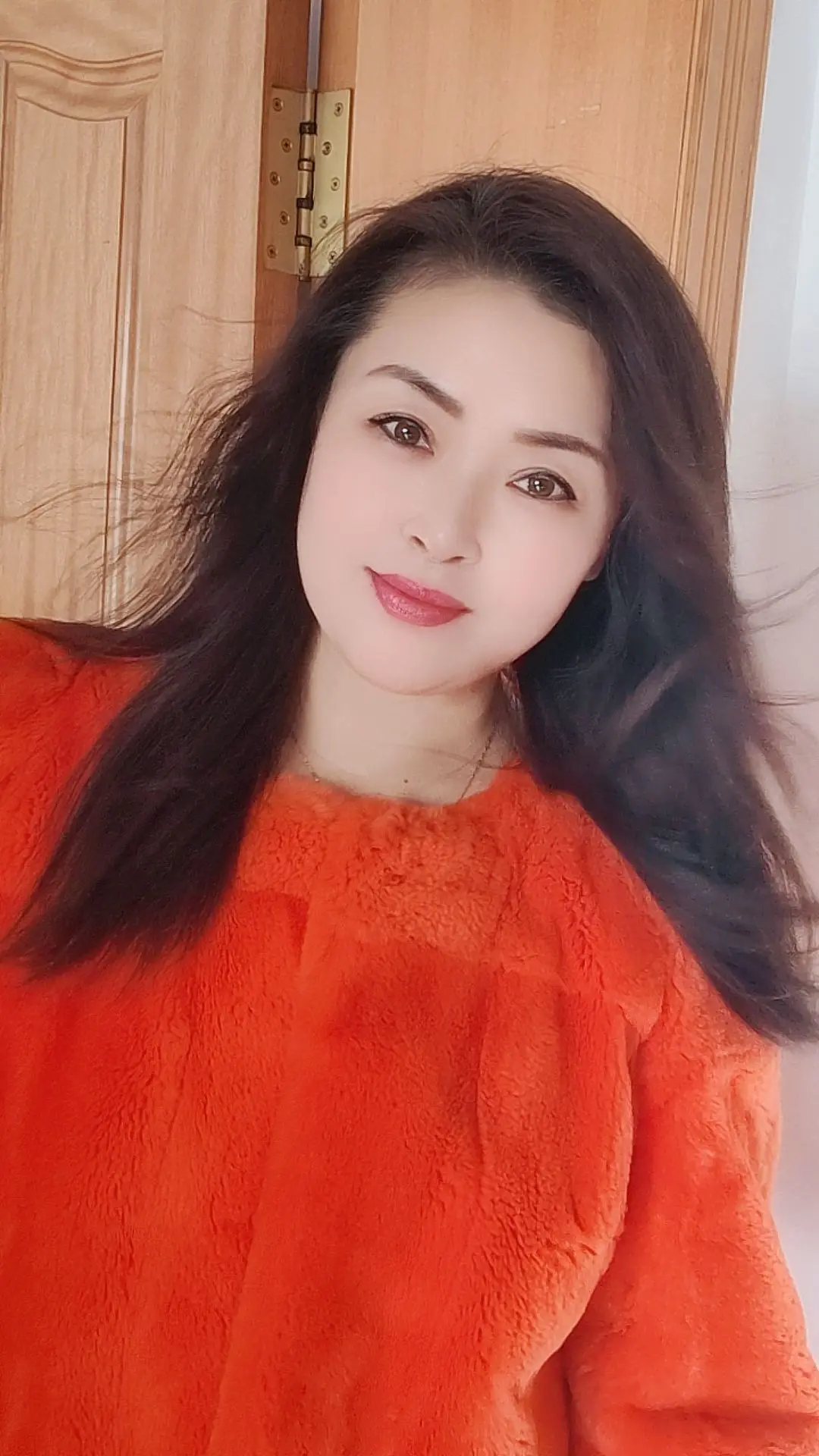 如果说，那岁月可以倒流，你最想要回到什么时候？想要靠在谁肩头，拉着谁的...