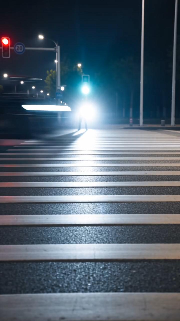 保定终于也出台了要在主城区部分路段限制大排量摩托车出行的通知了！

限行时间：每
