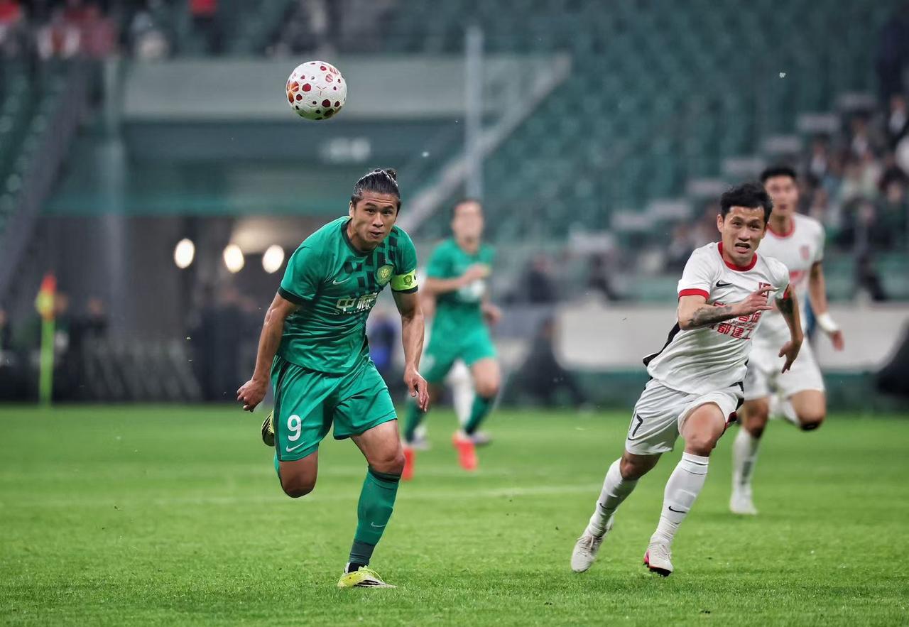 国安主场遭蓉城绝杀，积分仍未清零


12日晚，北京国安在中超第5轮比赛中主场迎