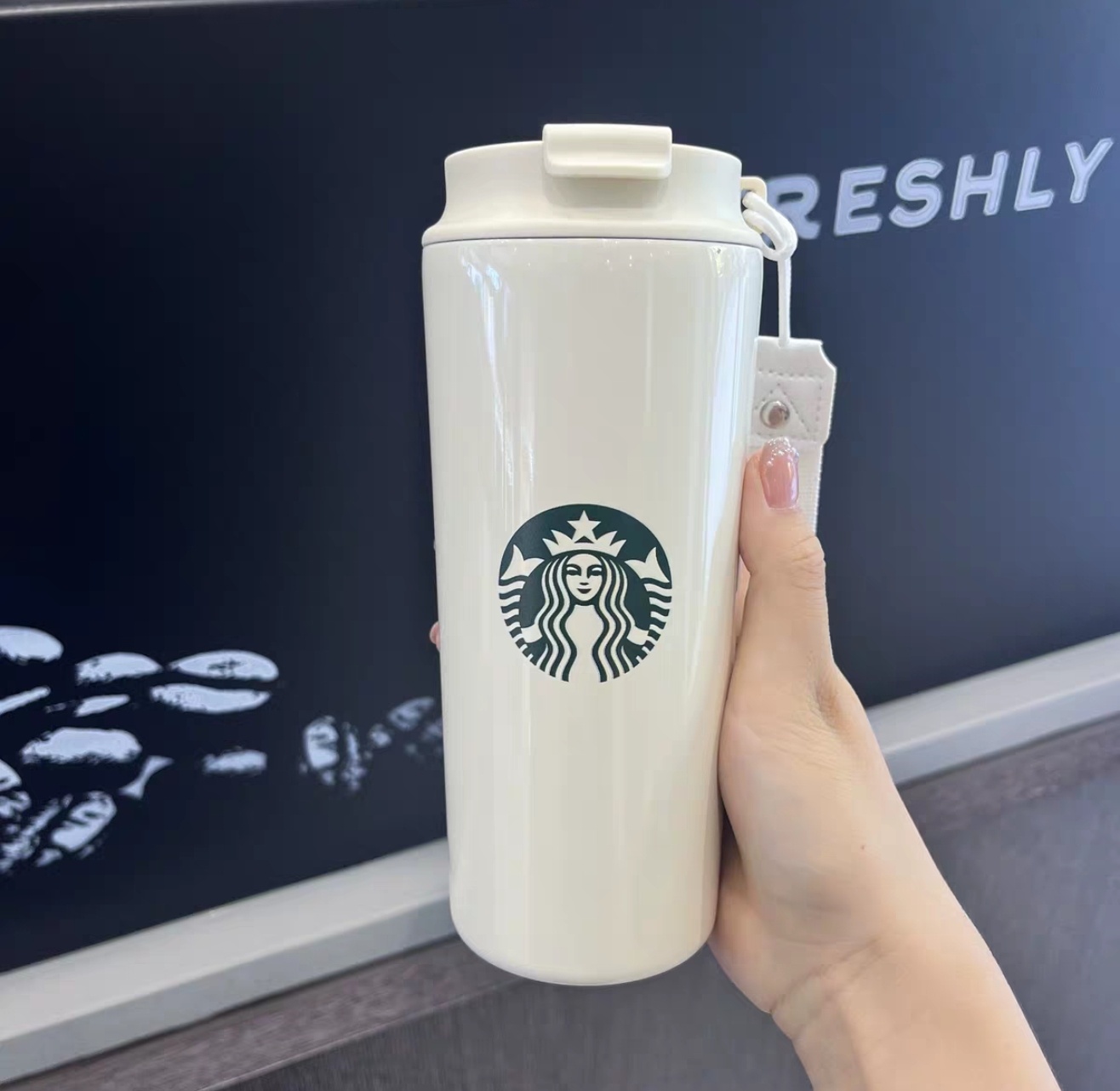 粉丝说没有杯子用了满足他，祝你好用，无门槛，评即可 