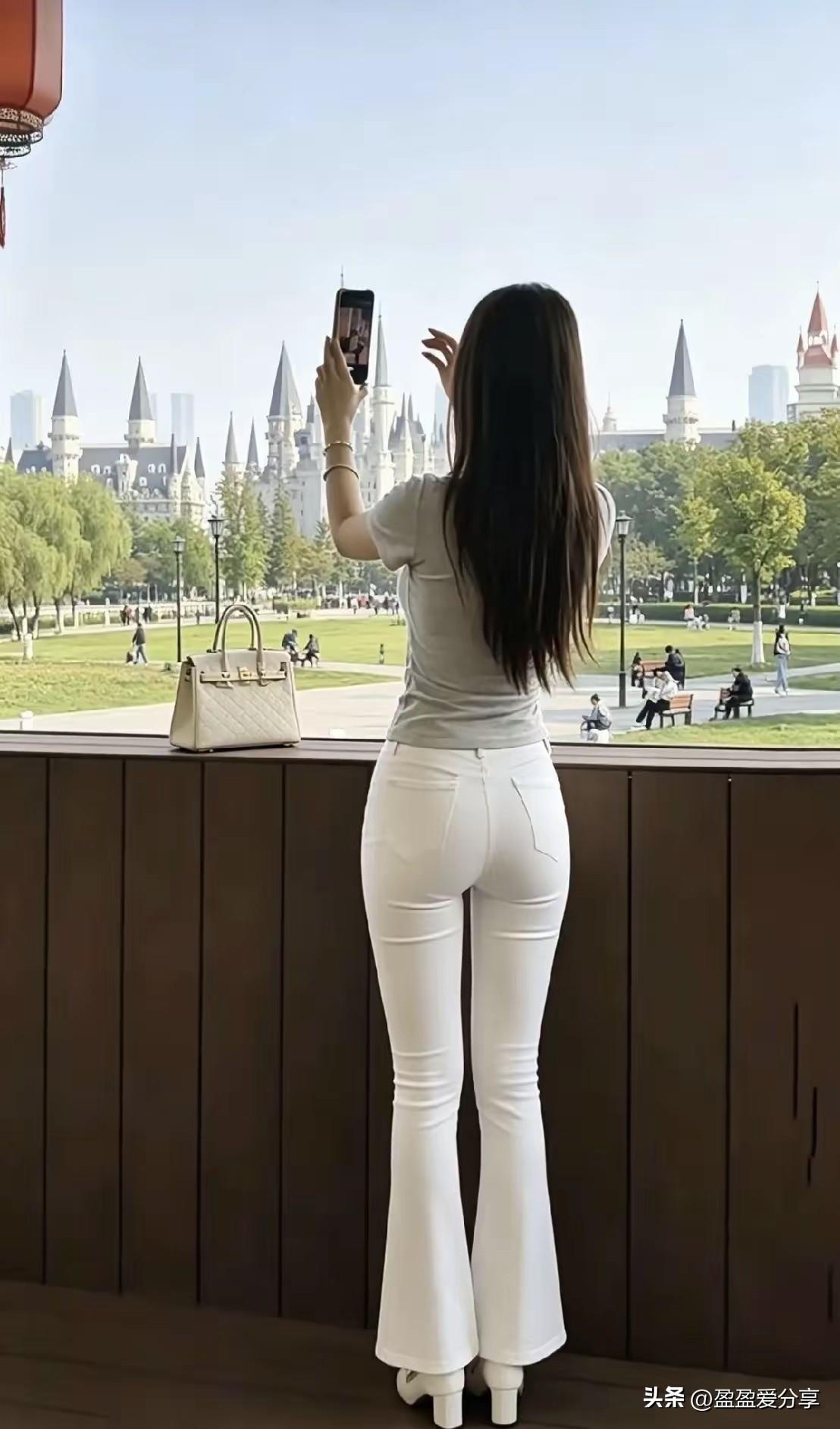 你能看出一眼看出，她是未婚还是离异生过吗？