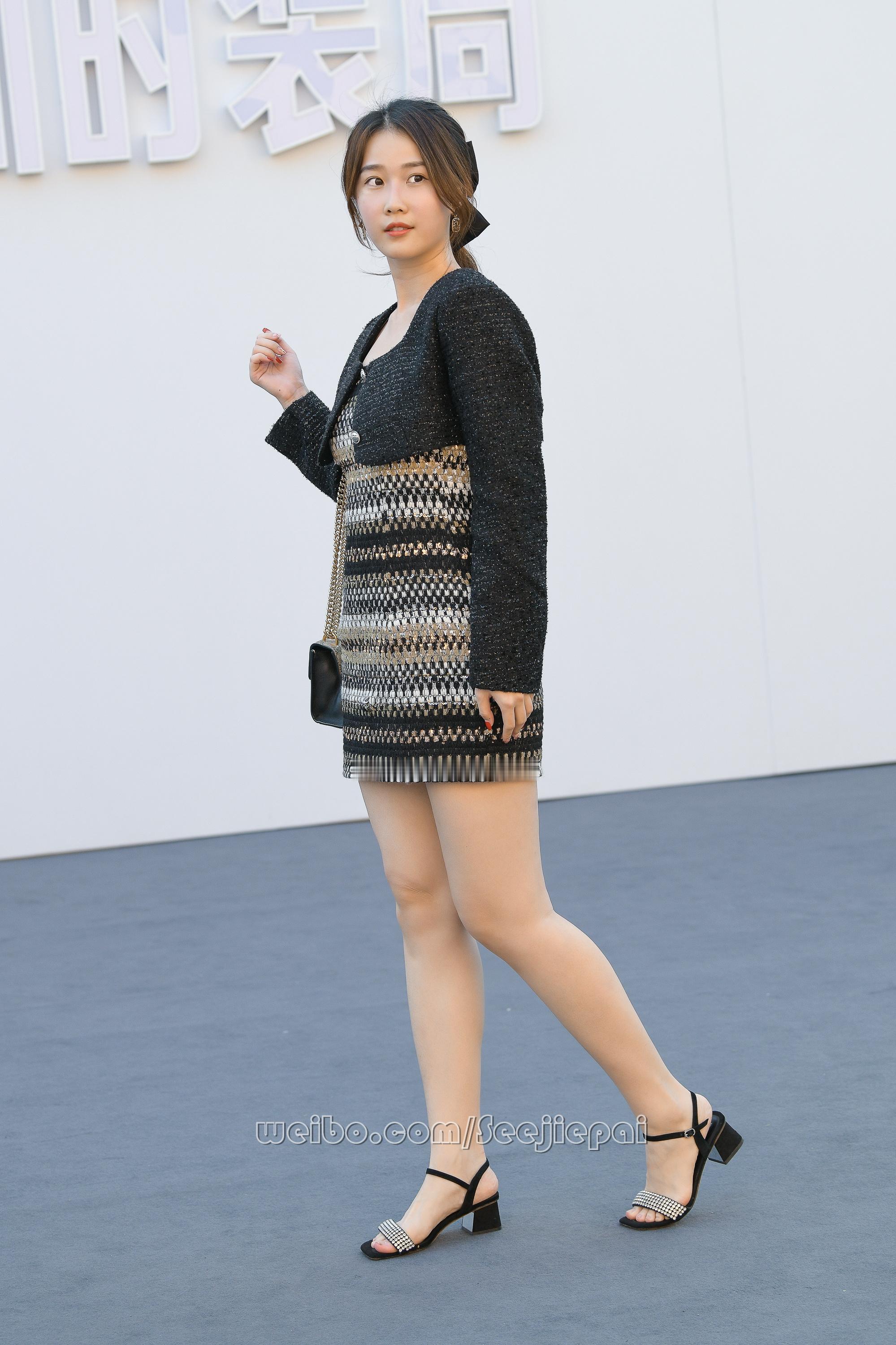 温婉优雅气质美~~ ​​​