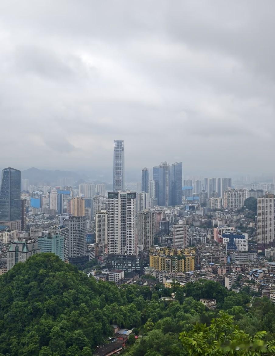 告诉大家一个坏消息：7月之后昆明、贵阳出现4大怪象，正在蔓延
 
曾凭借“春城”