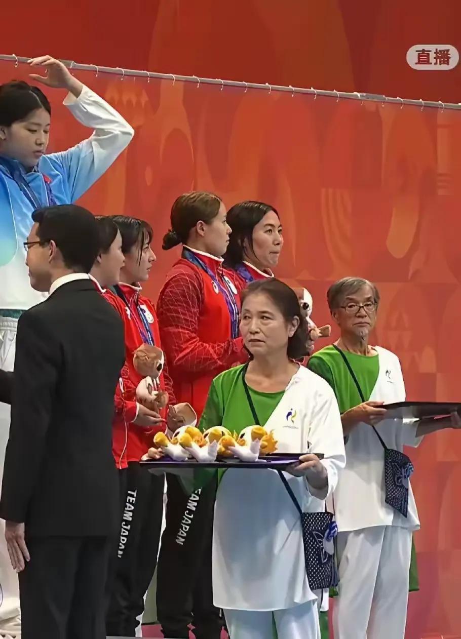 亚运会日本办赛太离谱，成了检验日本人精细化的实践！

日本人恐怕不只是节约成本那