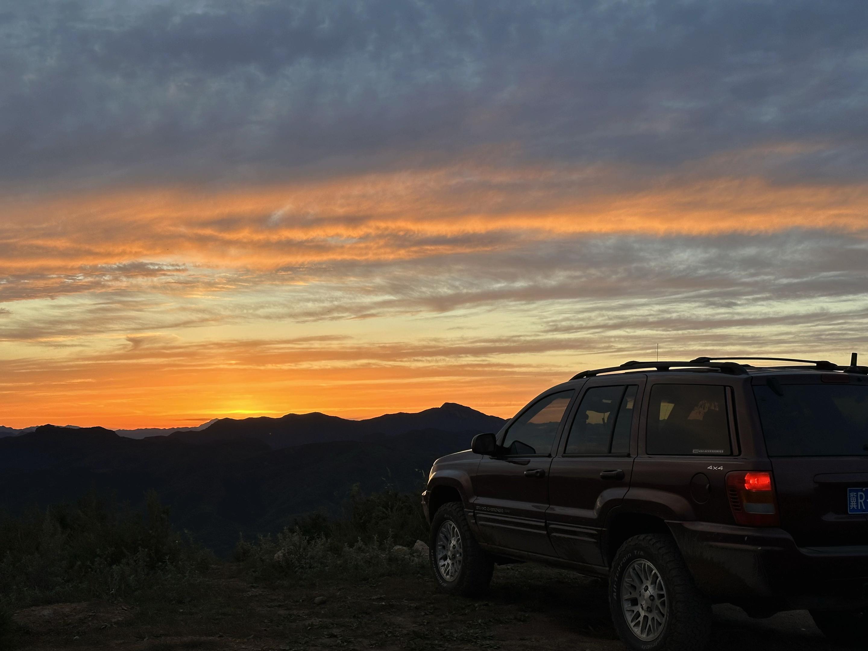 看到了日落，看到了日出，也看到了美丽的繁星