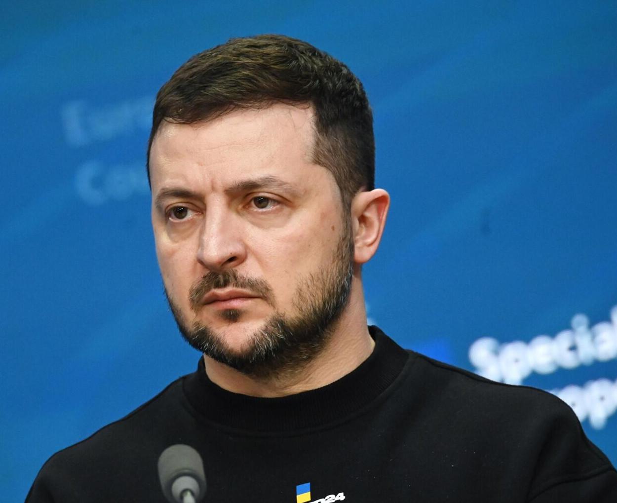 俄乌和平，全是戏！三方各说各话，根本谈不拢
 
俄乌和平计划喊着接近完成，实则彻