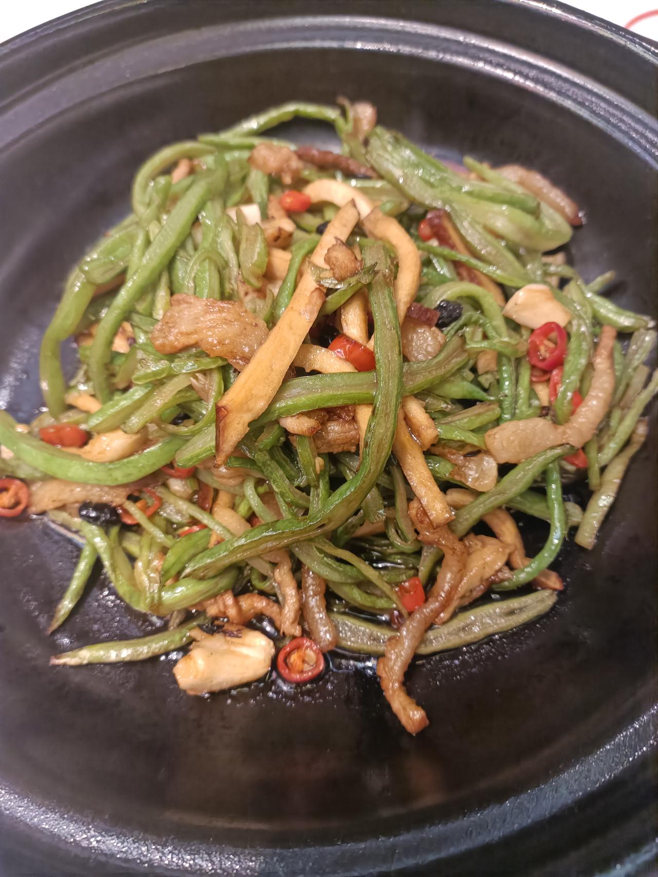 我也是宁可自己做着吃，也不愿在外买着吃，现在老年人吃的也不多，人口又少，还是自己