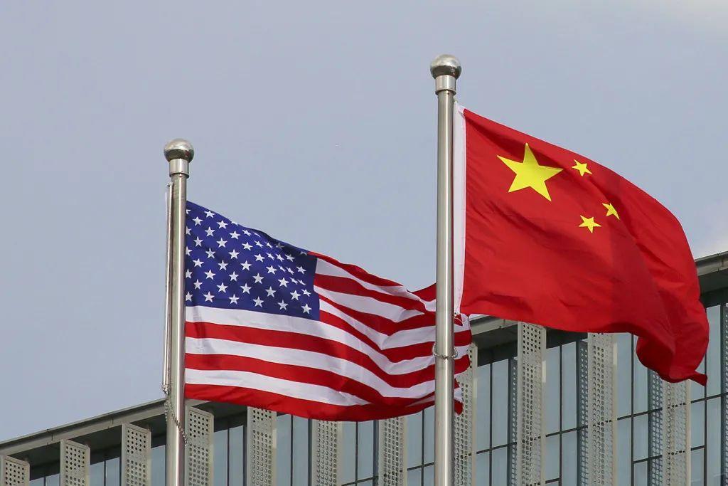 阿塞拜疆总统阿利耶夫说：“世界上只有两个超级大国，中国和美国，没有第三个”

这