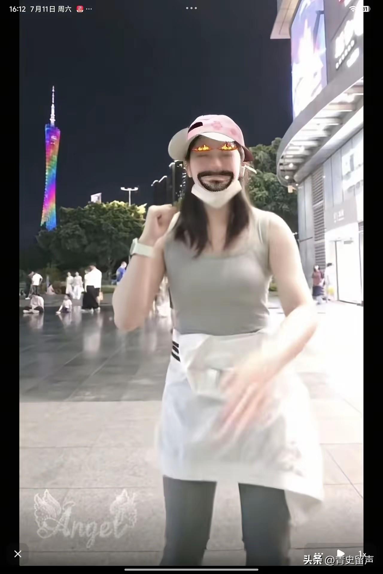 07月11日，全红婵出镜了，带着她的舞姿来了，也是罕见的穿着无袖背心，露出手臂，