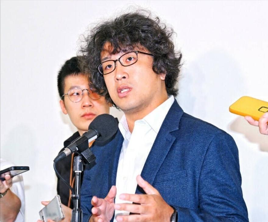 被我们正式通缉，纳入“台独”顽固分子名单之后，沈伯洋出来回应了！
 
要说这事儿