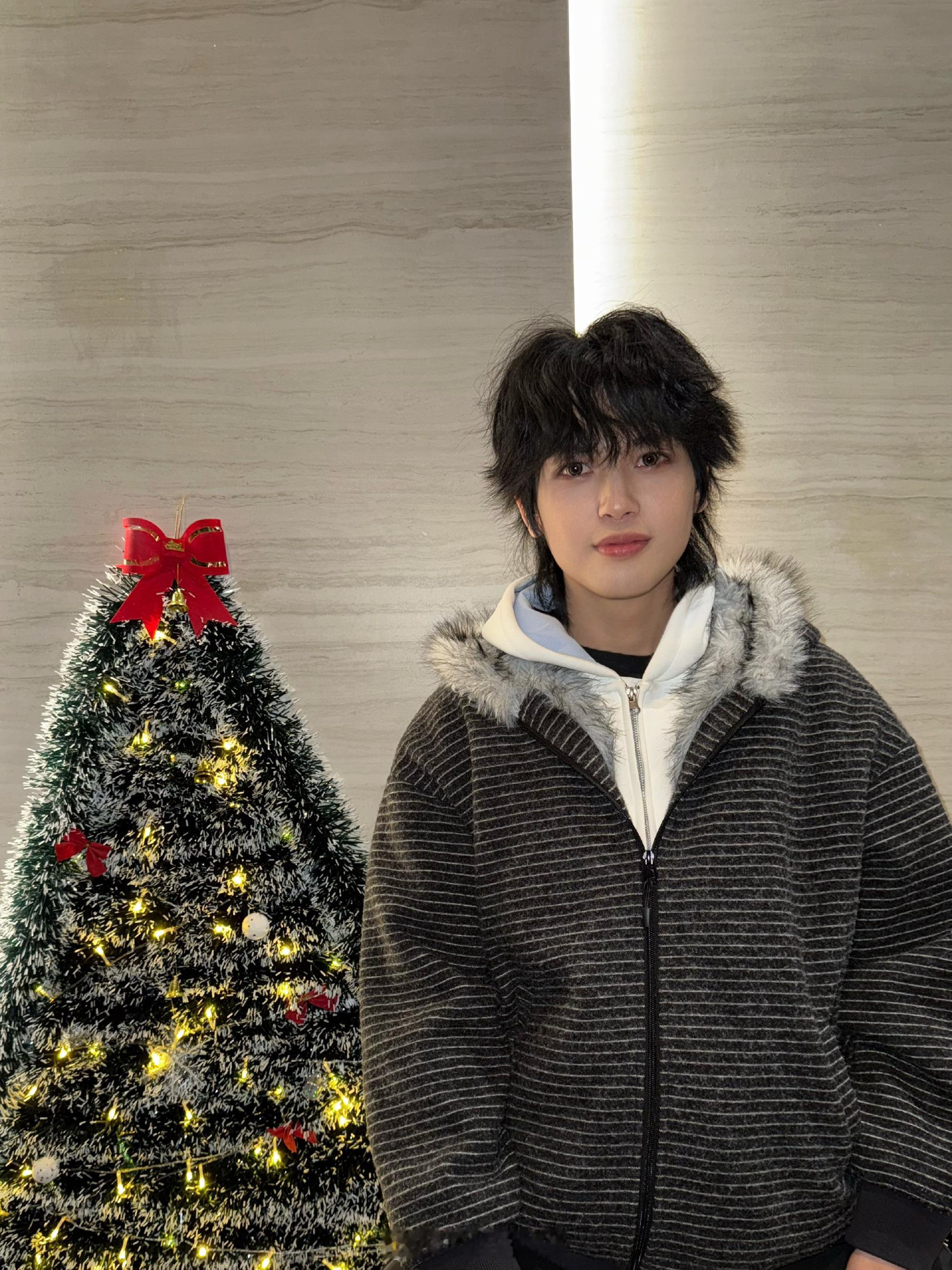 刘点点日记 这个ydd怎么这么萌呀，看起来很萌，实际上也很萌~竞浪大会和电竞选手