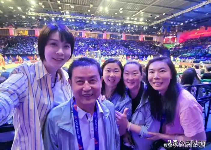 劲爆新闻：陈忠和携黄金一代空降天津献爱心
        天津亚锦赛激战正酣！赛