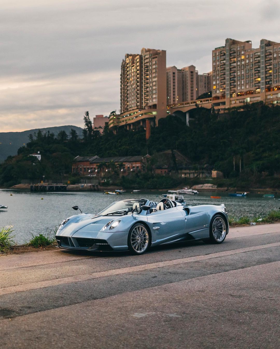 帕加尼 Huayra Roadster ​​​