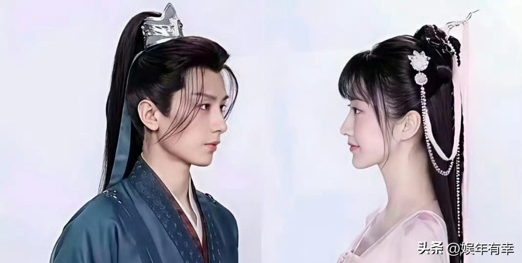 景甜弃演《沉香如屑》的原因竟是因为成毅咖位太小了。当时欢瑞在筹备这部剧的时候，女