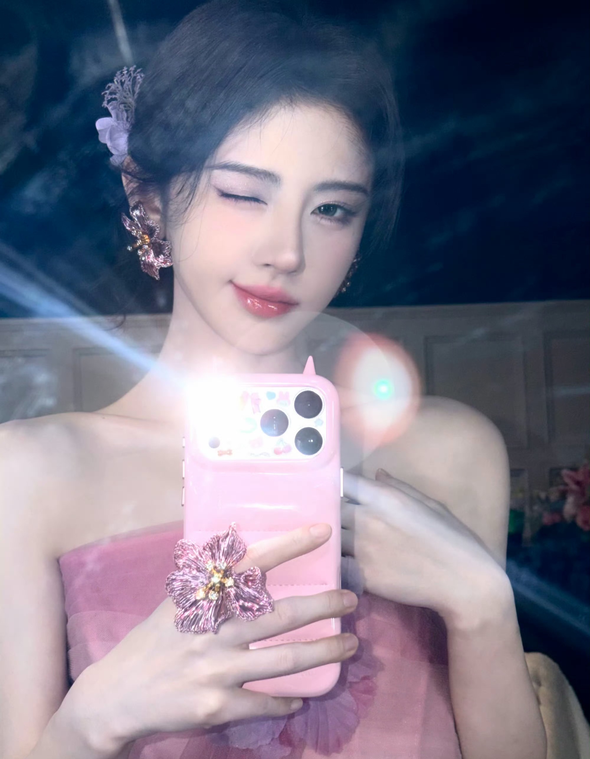 鞠婧祎  jjy鞠婧祎来战 jjy鞠婧祎阿黛 月亮不会丢，星星不会暗淡，我们也是