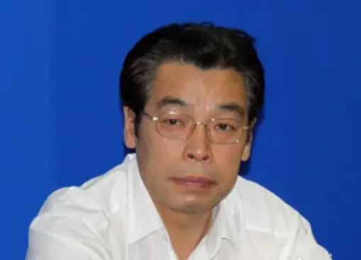 真的好久没看到“卖官鬻爵”这个词了。

 哈尔滨爆料 哈尔滨