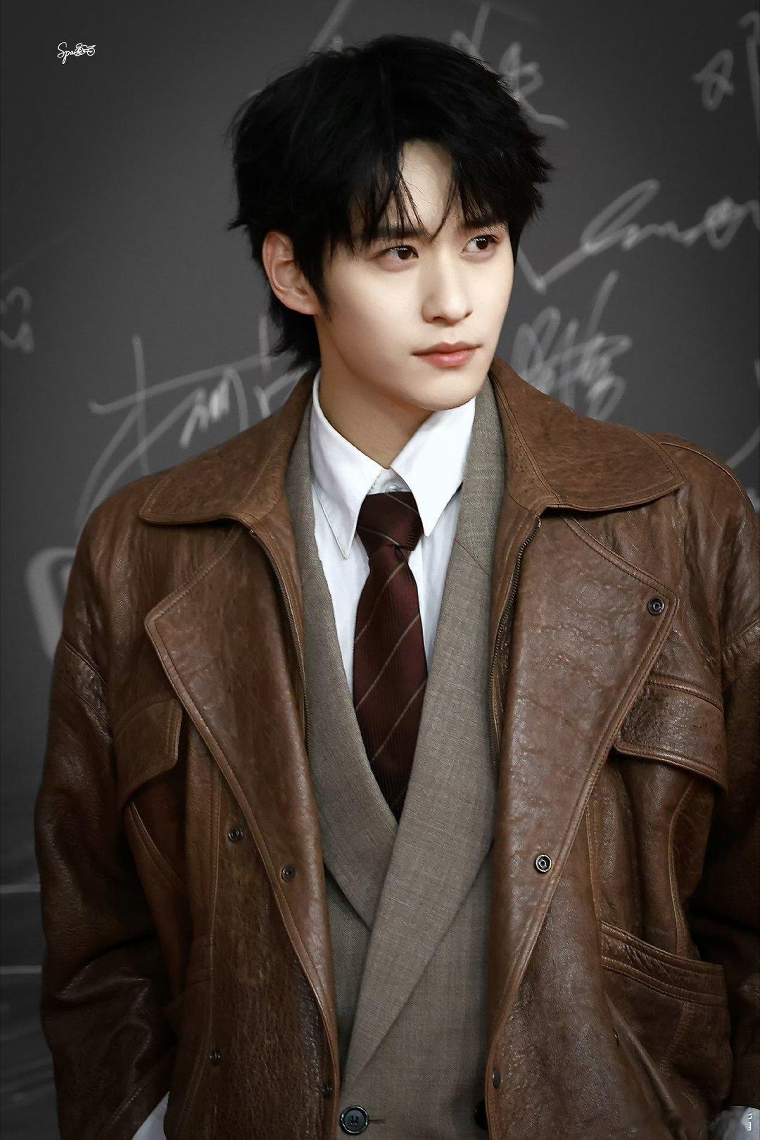 吃🍉不信🍉恒星出品现代剧《同体》领衔主演：王楚然              