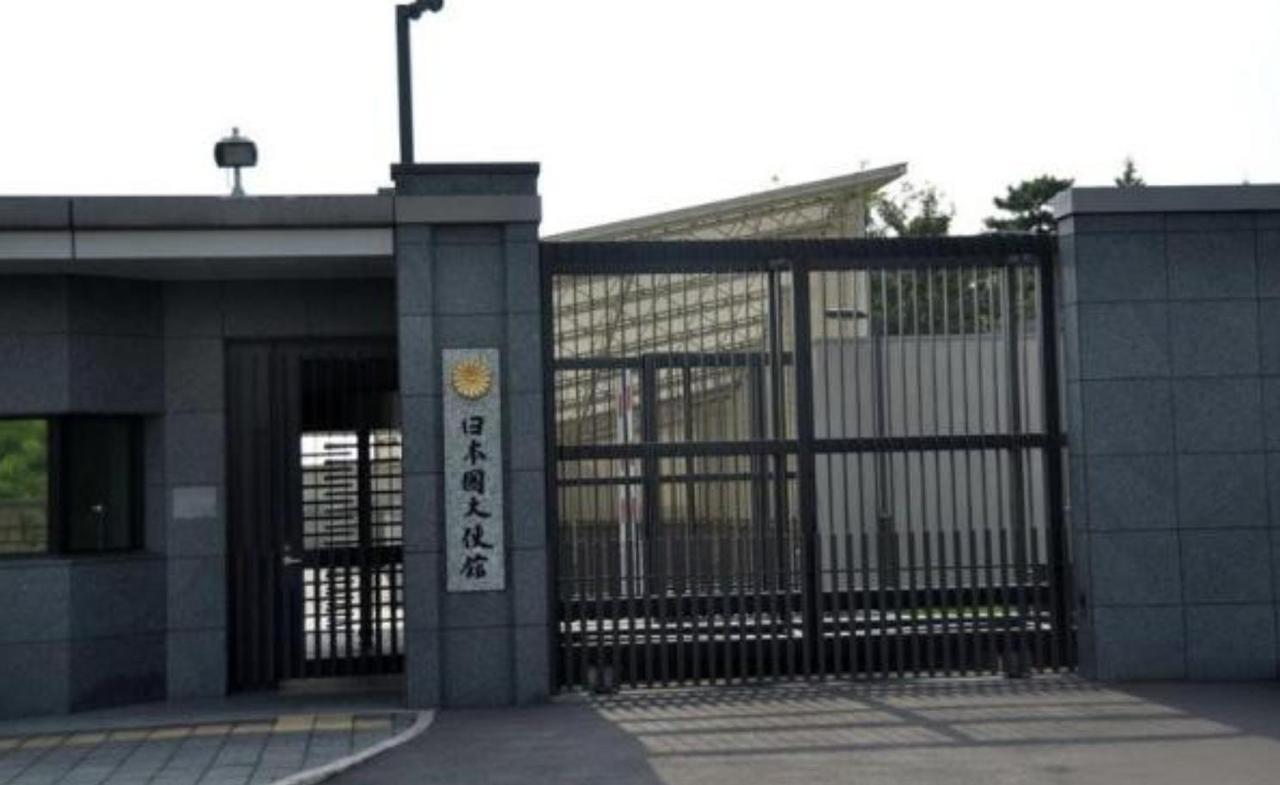 1月26号，日本外务省负责对华外交事务的高级外交官们齐聚北京开会，其中一个主要目