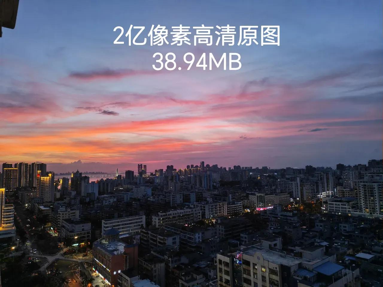 荣耀400Pro的主摄，2亿主摄原图裁切后的表现如何？

图1是两亿像素高清模式