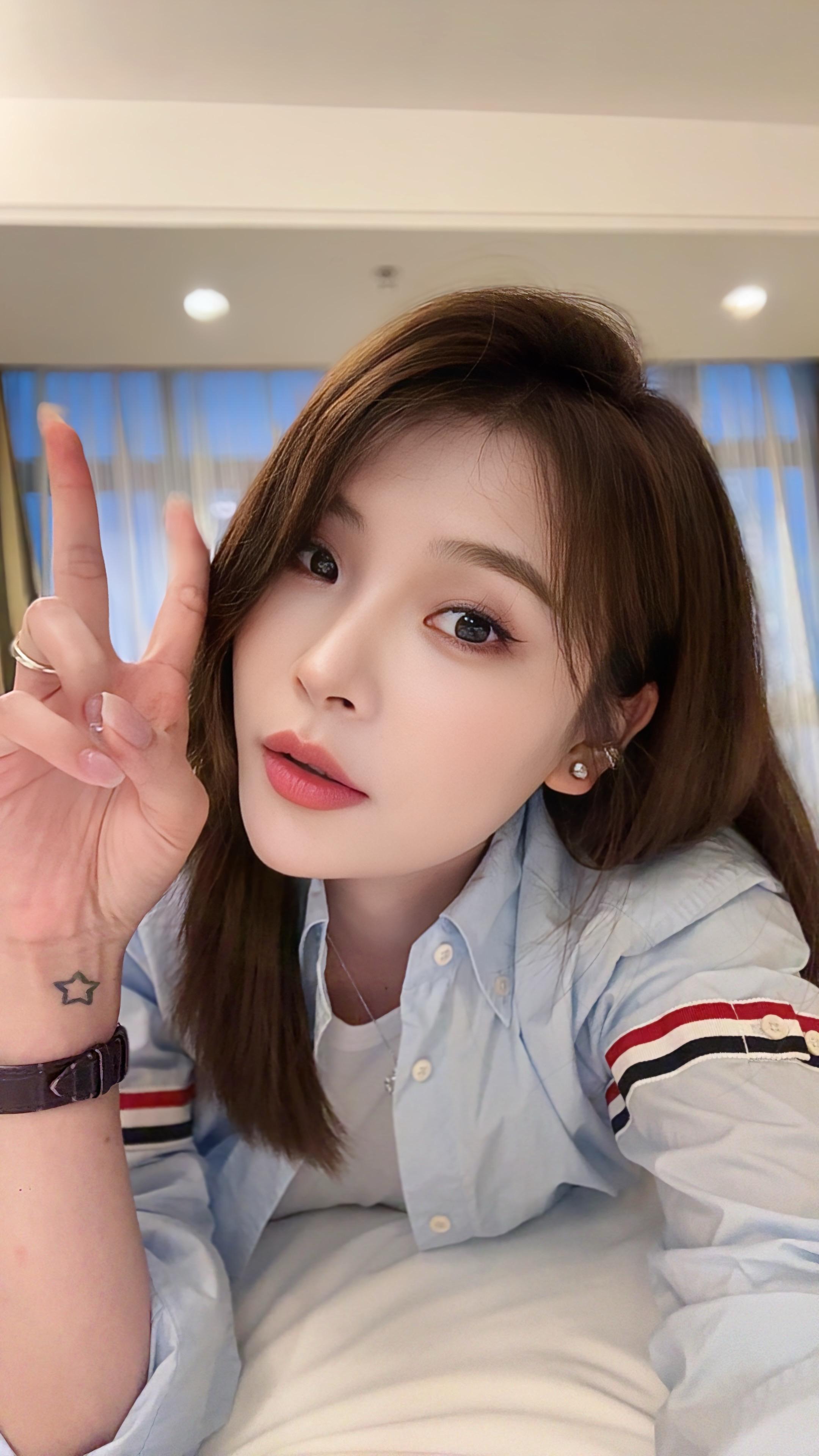 人生本来就是孤独的 独善其身也许是最好的状态 .