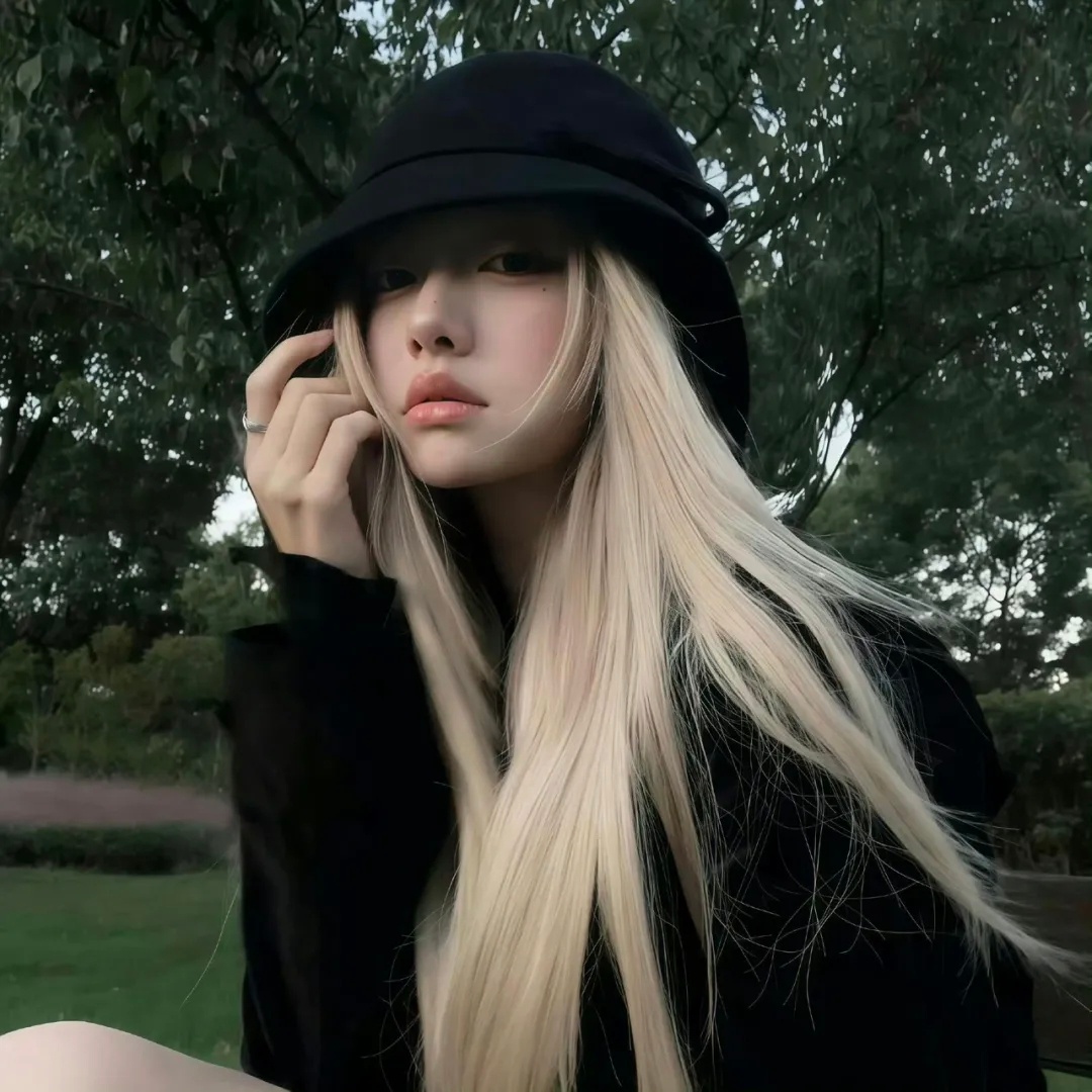 𝑾𝒆𝑪𝒉𝒂𝒕女生头像｜哪来的天生优秀 都是一步一个坑踩过来的 