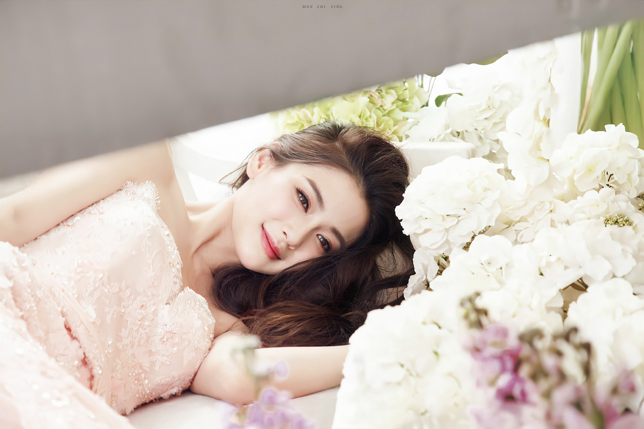 【0228晚安电台】把世界反过来看，还挺有趣的。把思维反过来想，还挺收获的。 晚