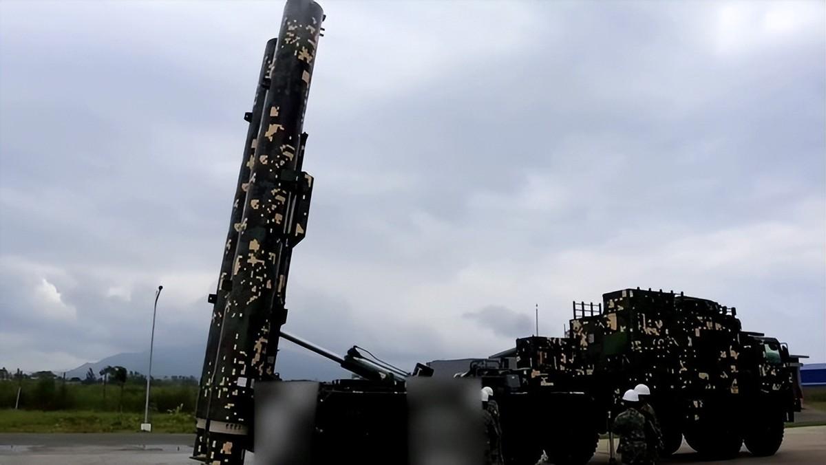 为什么055不怕被攻击？不夸张的说，就算是整个美军航母编队，也不一定是055的对