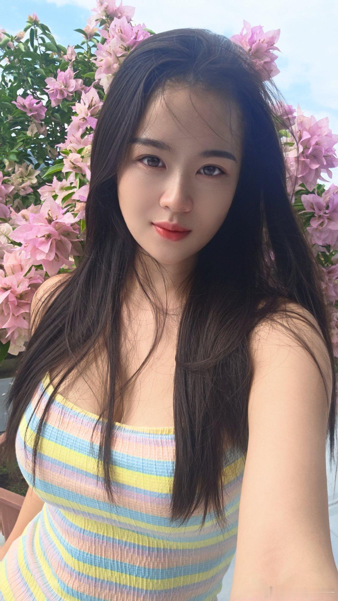 最近无事发生，主要在家种花 ​​​