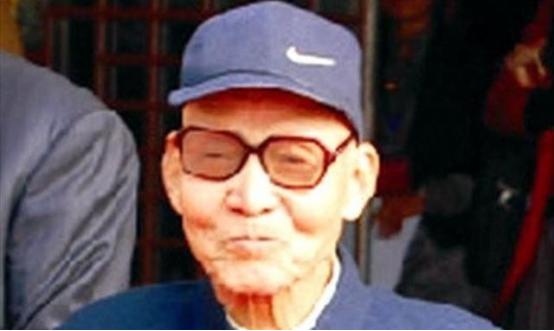 [微风]1979年，姚连蔚被免职，此后他回到了西安昆仑机械厂，重新当了一名普通工