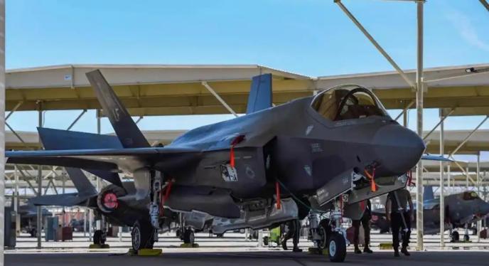 伊朗导弹把美军基地炸了, 卫星图铁证如山, F-35到底毁没毁？


7月30日