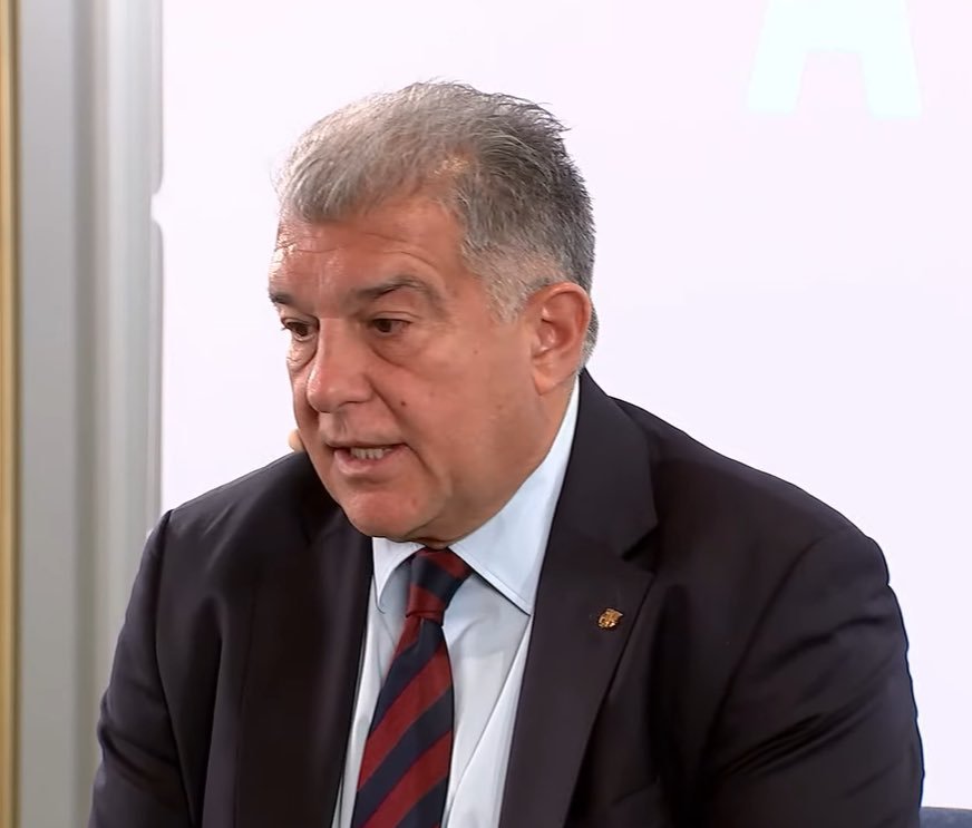 拉波尔塔谈哈维的言论：“是的，这让我感到惊讶，说实话，这让我很受伤。 看到哈维的