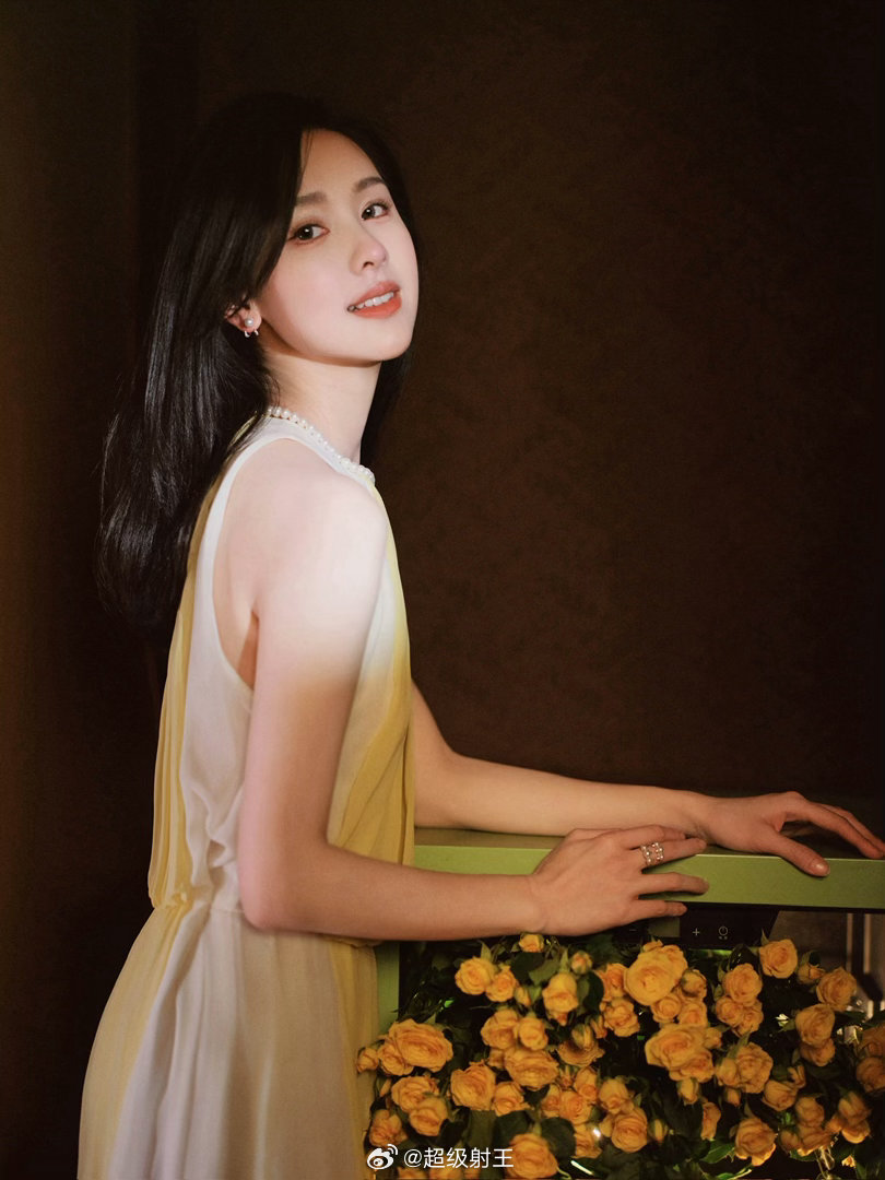 陈都灵
