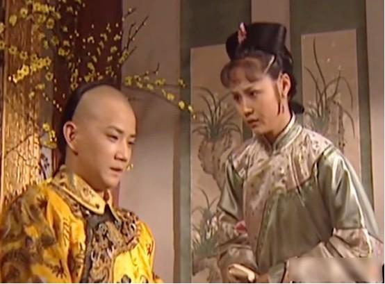 1705年，终年不洗澡，终生不吃药的93岁宫女苏麻喇姑寿终正寝。51岁的康熙在外