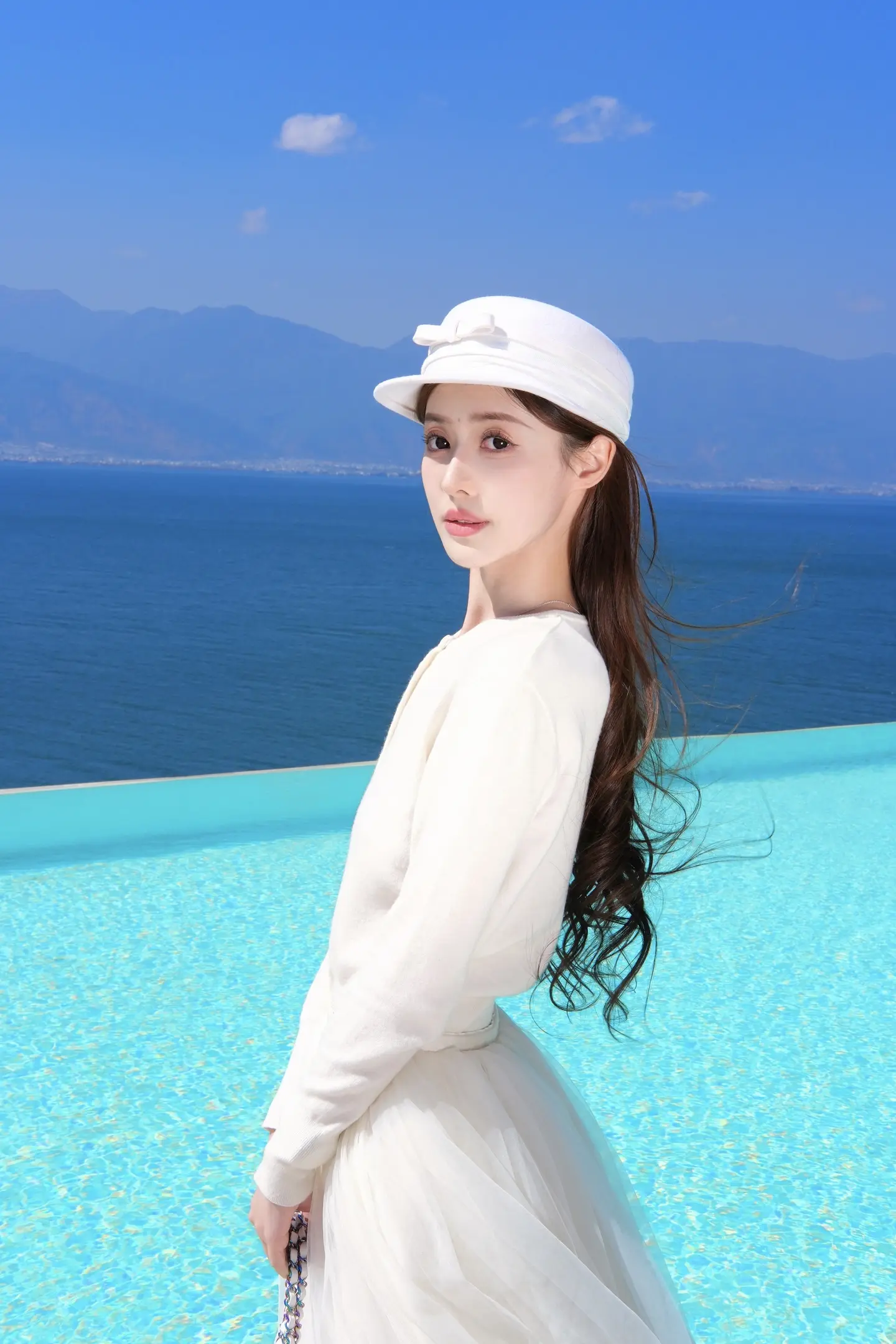 二十一世纪 人类依旧需要拥抱 理解以及爱