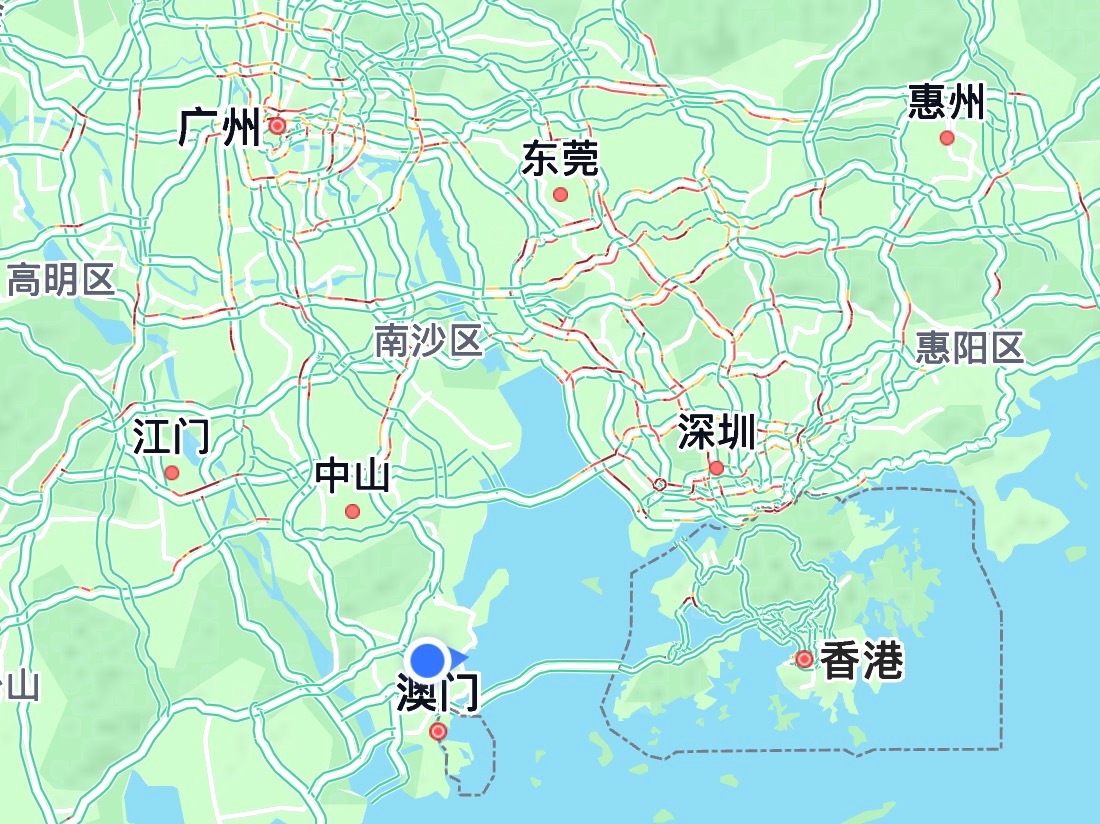 第一批聪明人已经堵在路上了还得是珠三角，节假日出城放飞自我，今晚我已躺平就不给大