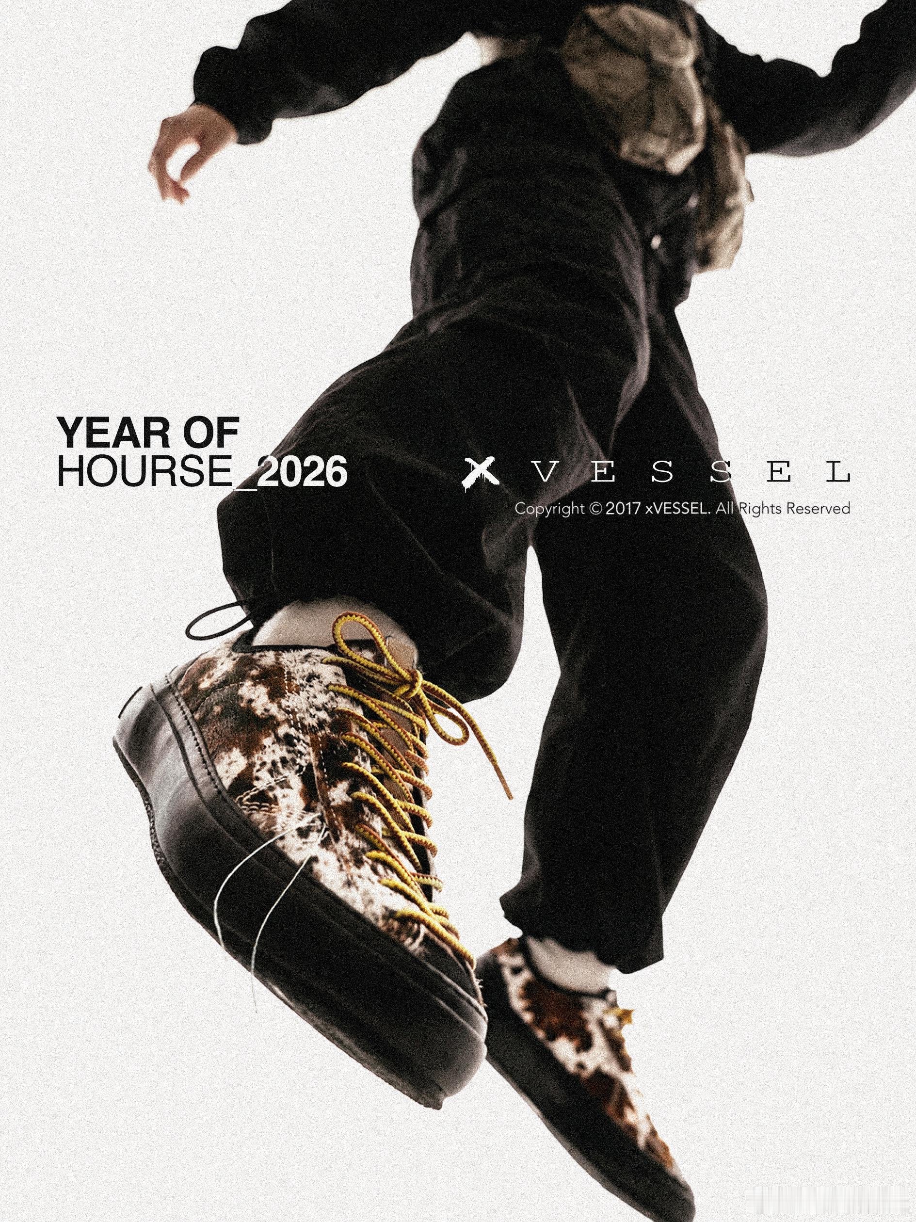 xVESSEL马年限定山屐「触感」系列“瑞骉”即将发售‼️覆于鞋身的仿马毛面料，