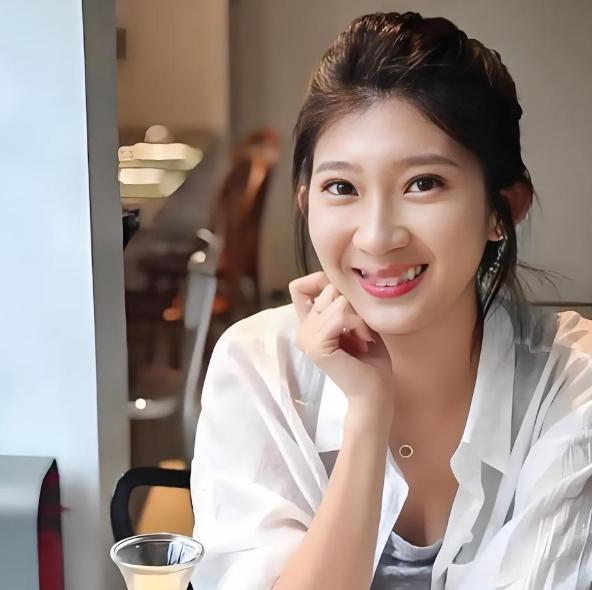 中国国民党前发言人李明璇，几次三番竞选台北市“议员”均落选，就凭她多次发声支持“