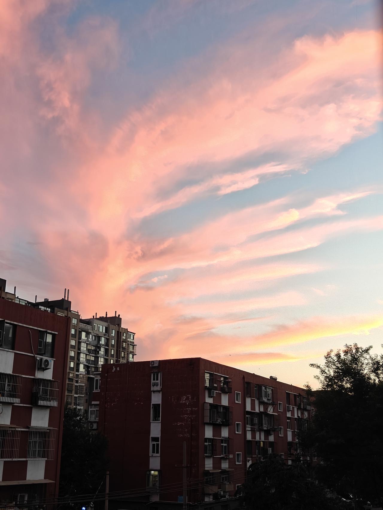 秋日生活打卡季秋日夕阳别样红