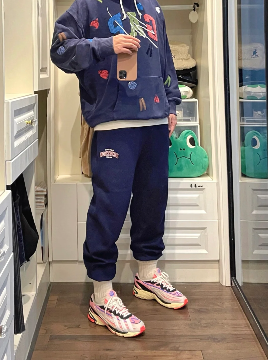 藏青色系｜束脚裤穿搭