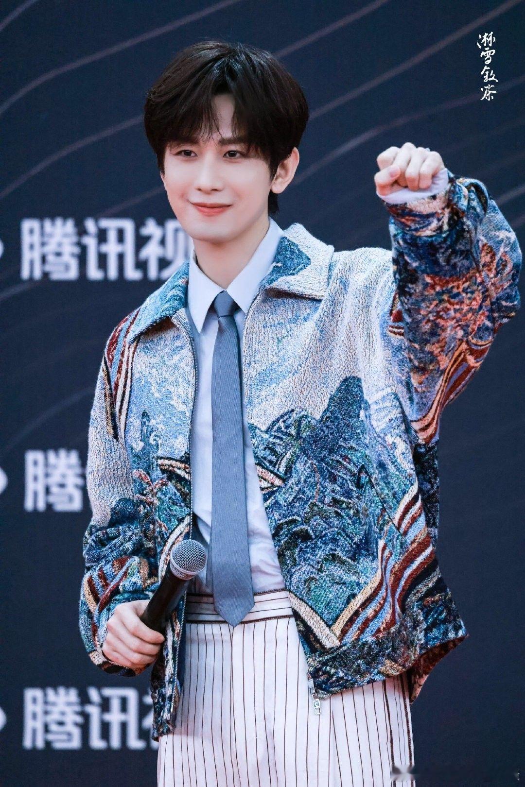 成毅狩谎cy成毅林彦廷“谢谢你一直以来对粉丝的关心和爱护，我们感受到了。”英雄志