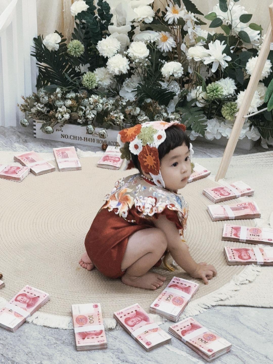 《论如何人工干预抓周结果》 ​​​