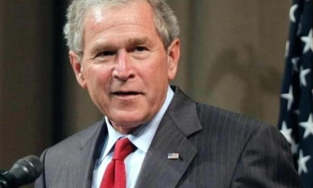 小布什在任时，解决了萨达姆，但来不及解决塔利班。奥巴马在任时，解决了卡扎菲，但仍