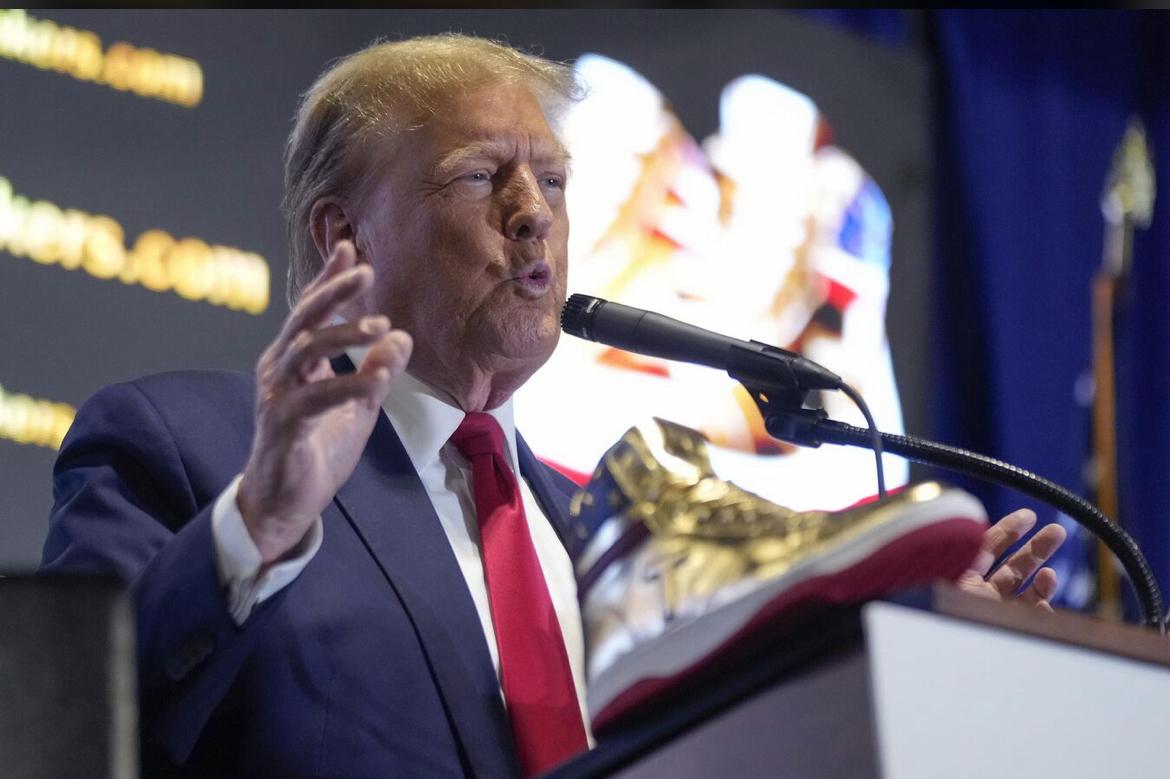 《俄罗斯卫星通讯社》报道：特朗普在接受福克斯新闻采访时表示：“不能简单地说，国家