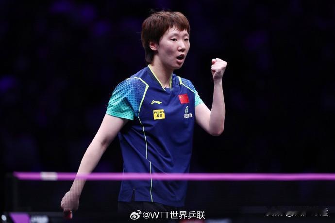 WTT冠军赛重庆站：
央视体育5+正在直播男女单打半决赛！
王曼昱零封王艺迪率先