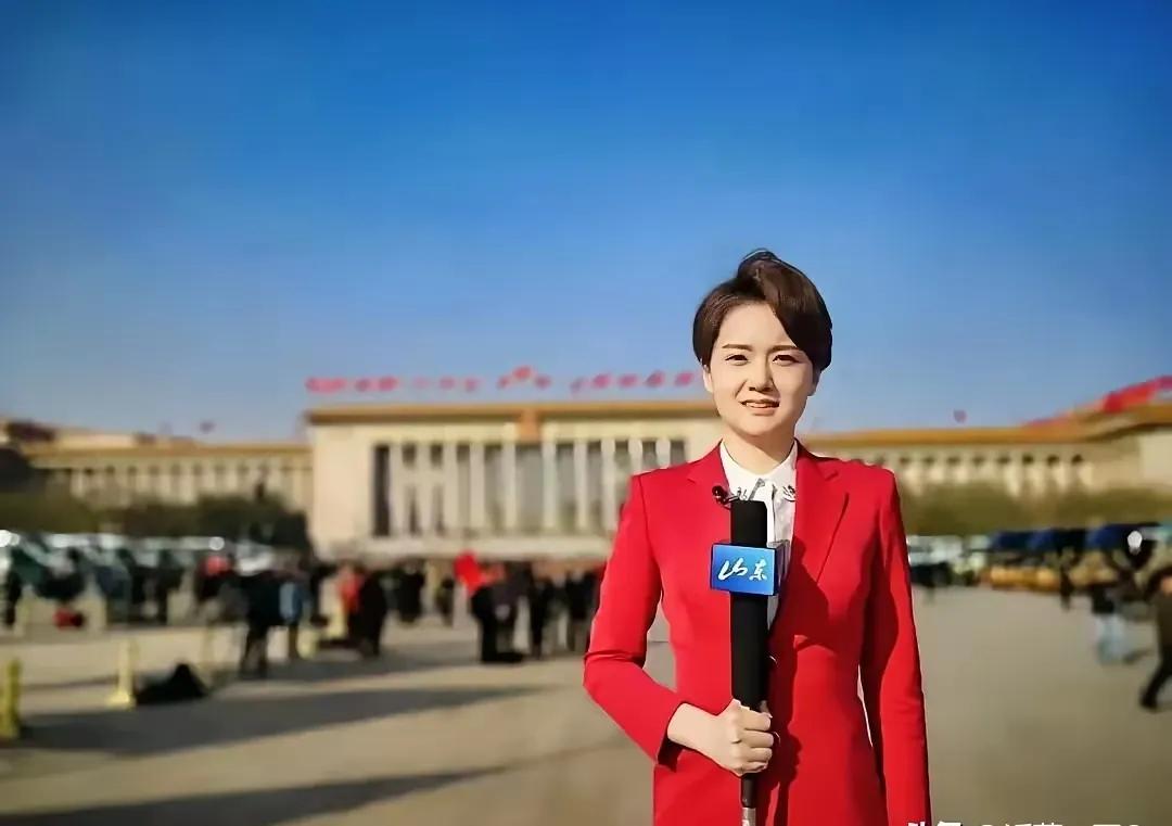 最牛节目主持人

        李莎，天津师范大学毕业，山东广播电视台《问政山